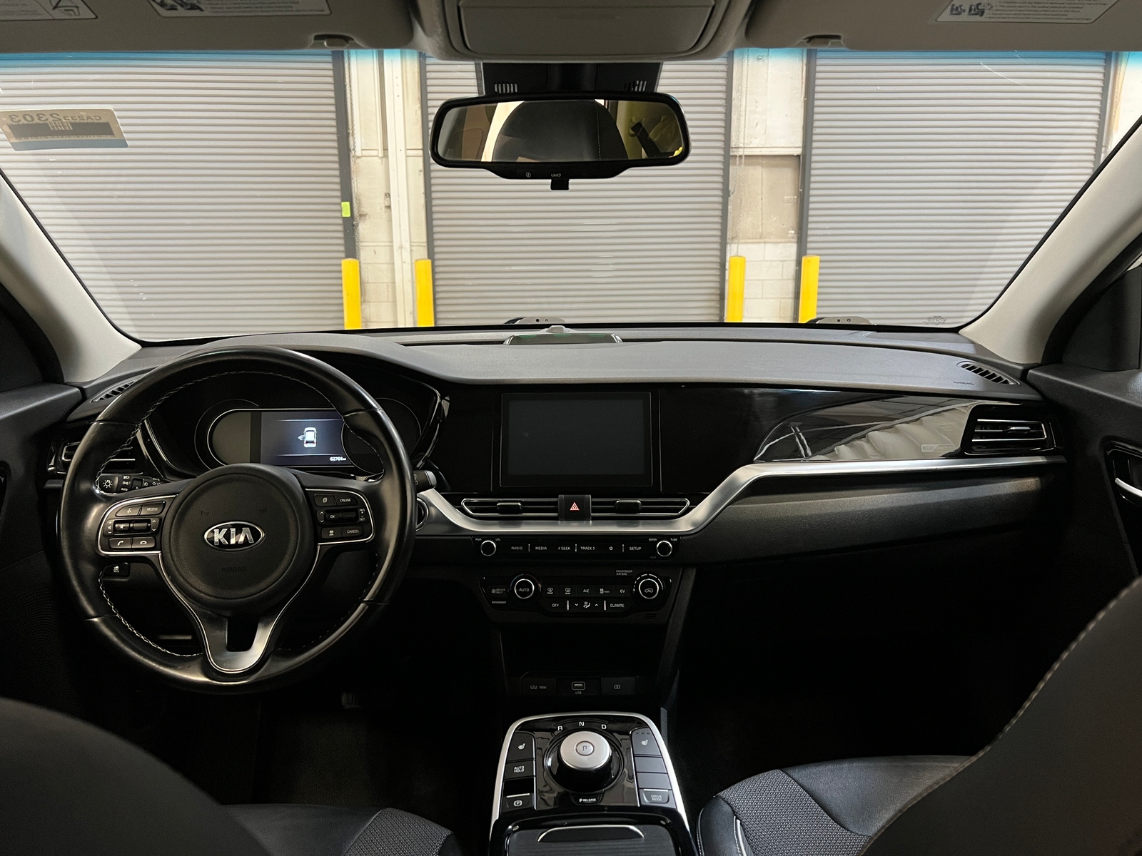 Thumbnail: 2020 Kia Niro - 3