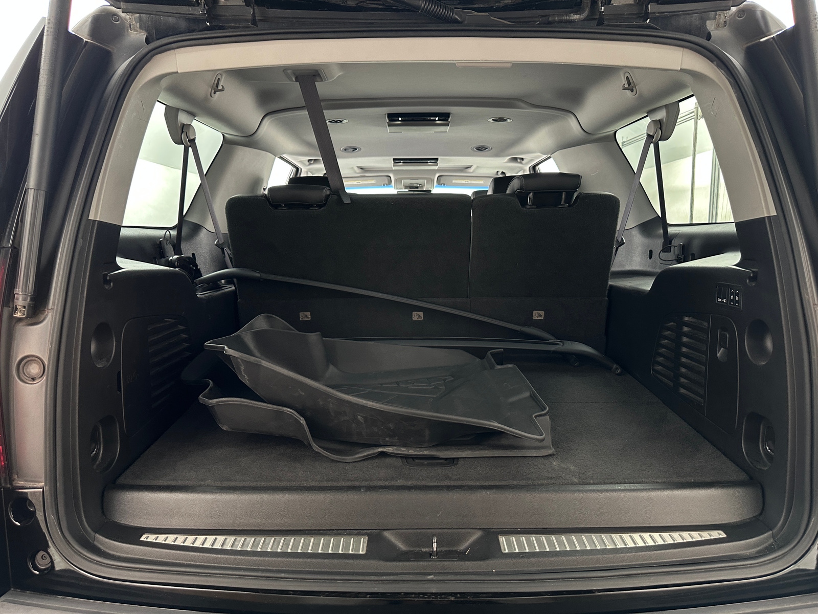 Thumbnail: 2015 Chevrolet Suburban - 6