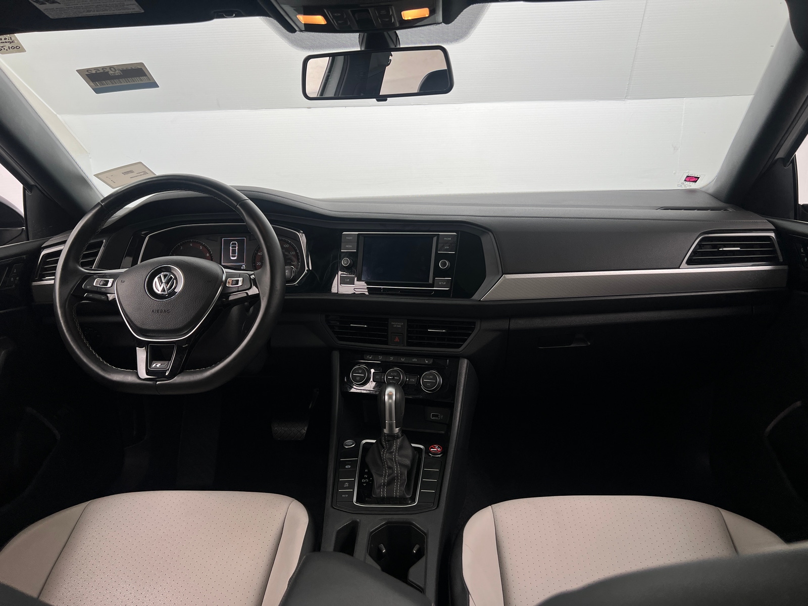 Thumbnail: 2019 Volkswagen Jetta - 2