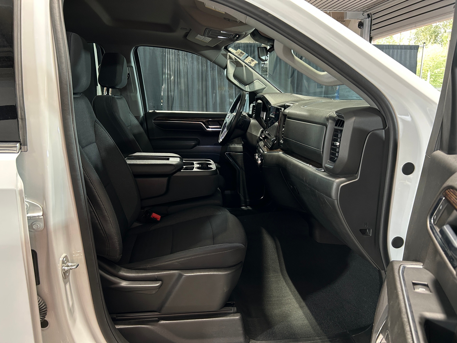 Thumbnail: 2024 GMC Sierra 1500 - 2