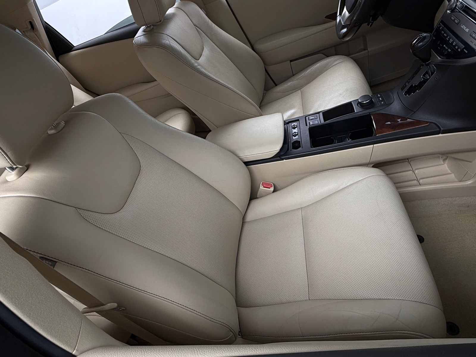 Thumbnail: 2015 Lexus RX - 2