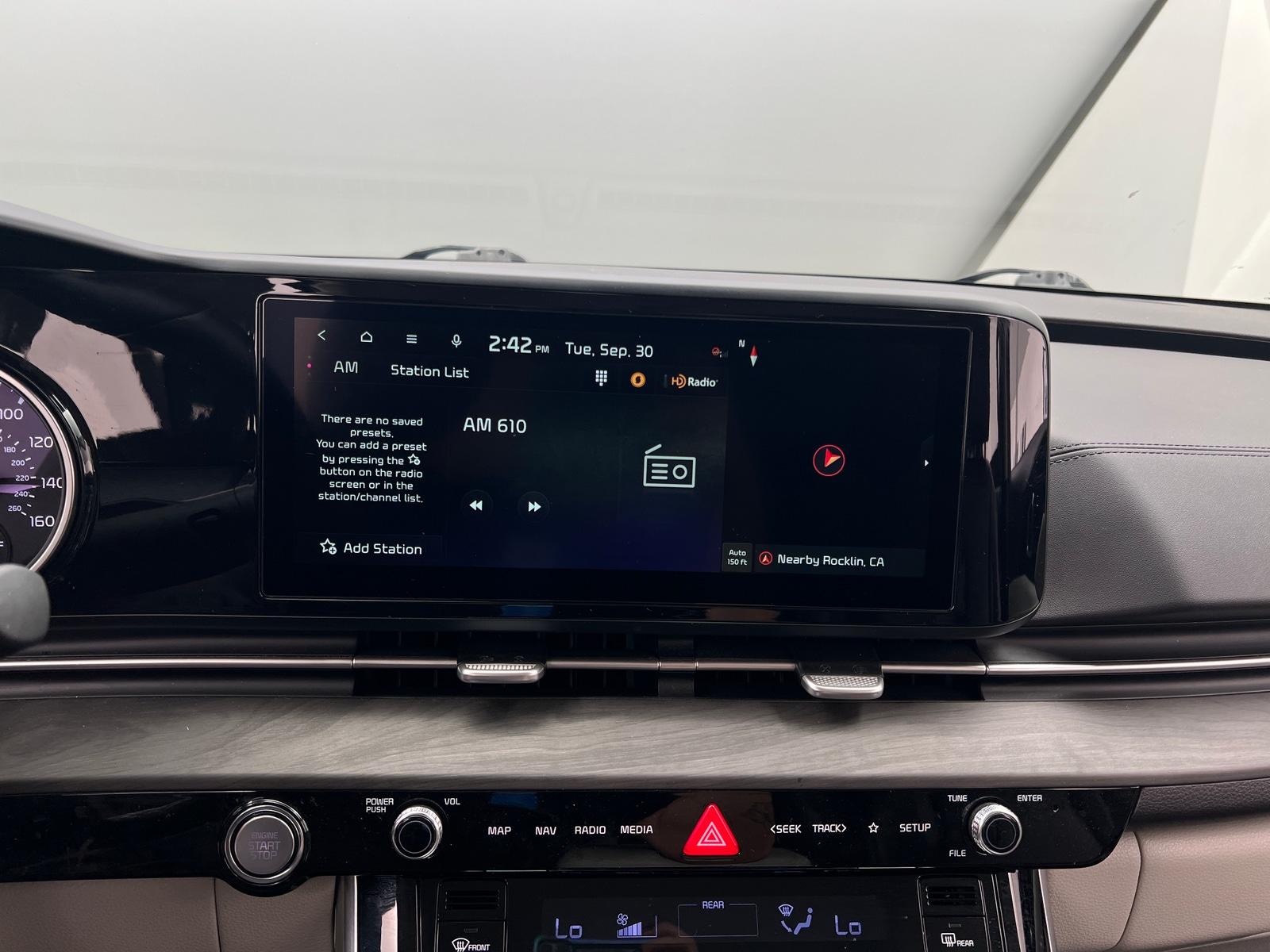Thumbnail: 2024 Kia Carnival - 3