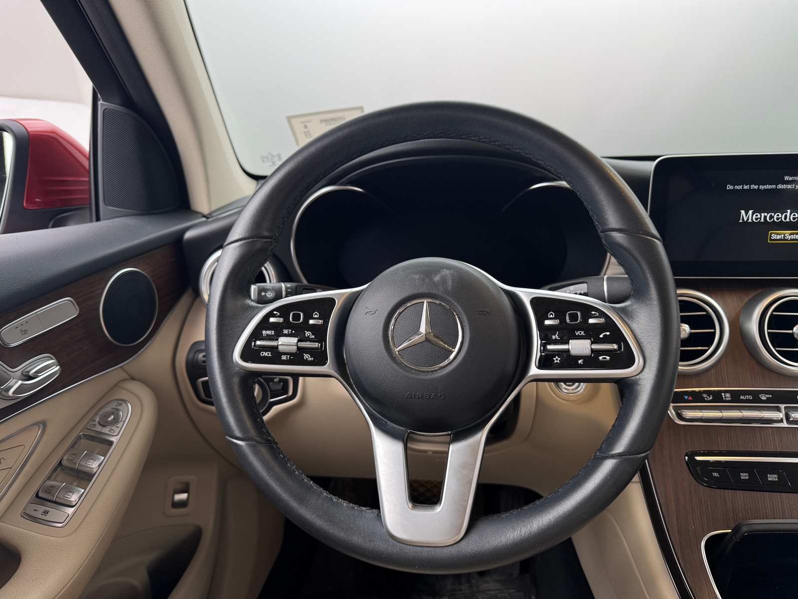 Thumbnail: 2022 Mercedes-Benz GLC - 4