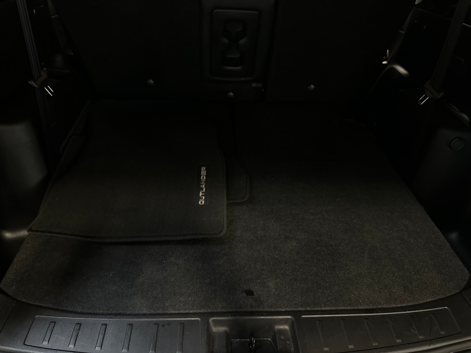 Thumbnail: 2024 Mitsubishi Outlander - 6