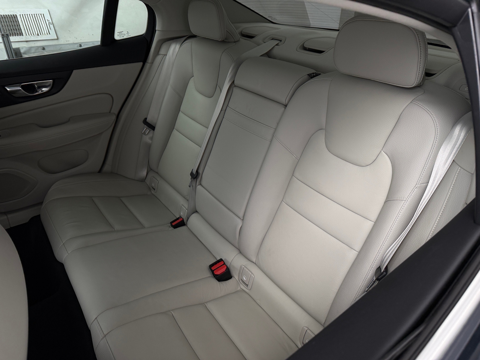 Thumbnail: 2022 Volvo S60 - 5