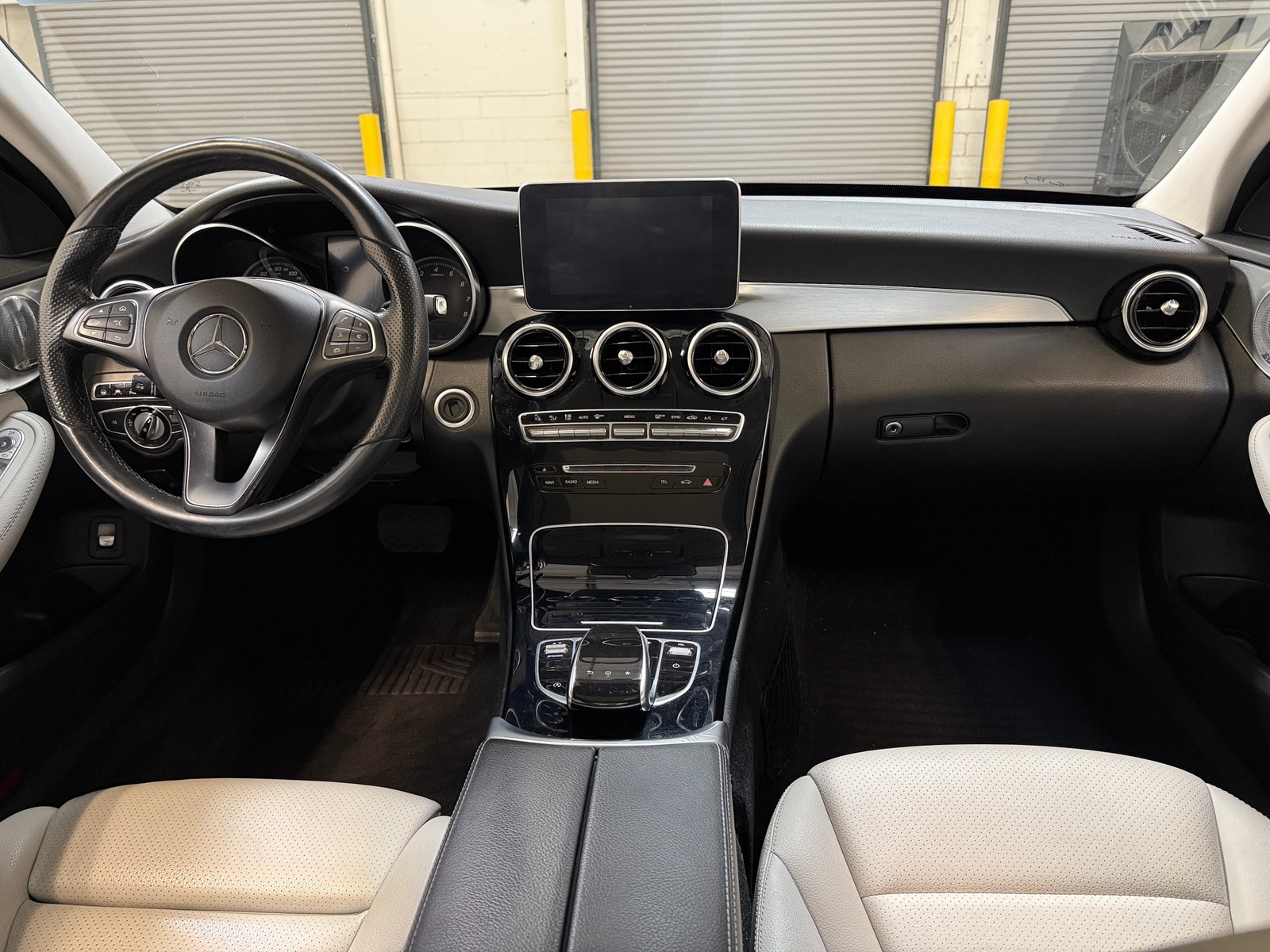 Thumbnail: 2016 Mercedes-Benz C-Class - 2