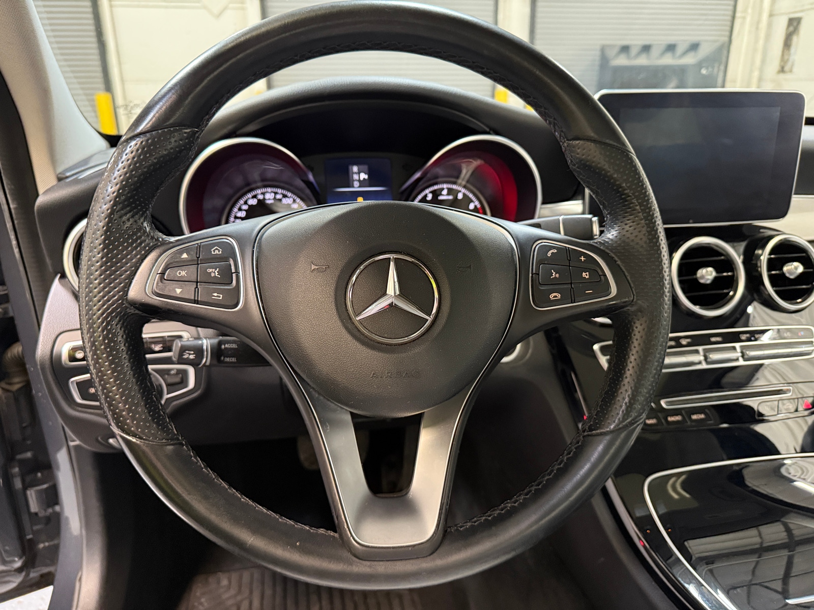 Thumbnail: 2016 Mercedes-Benz C-Class - 4