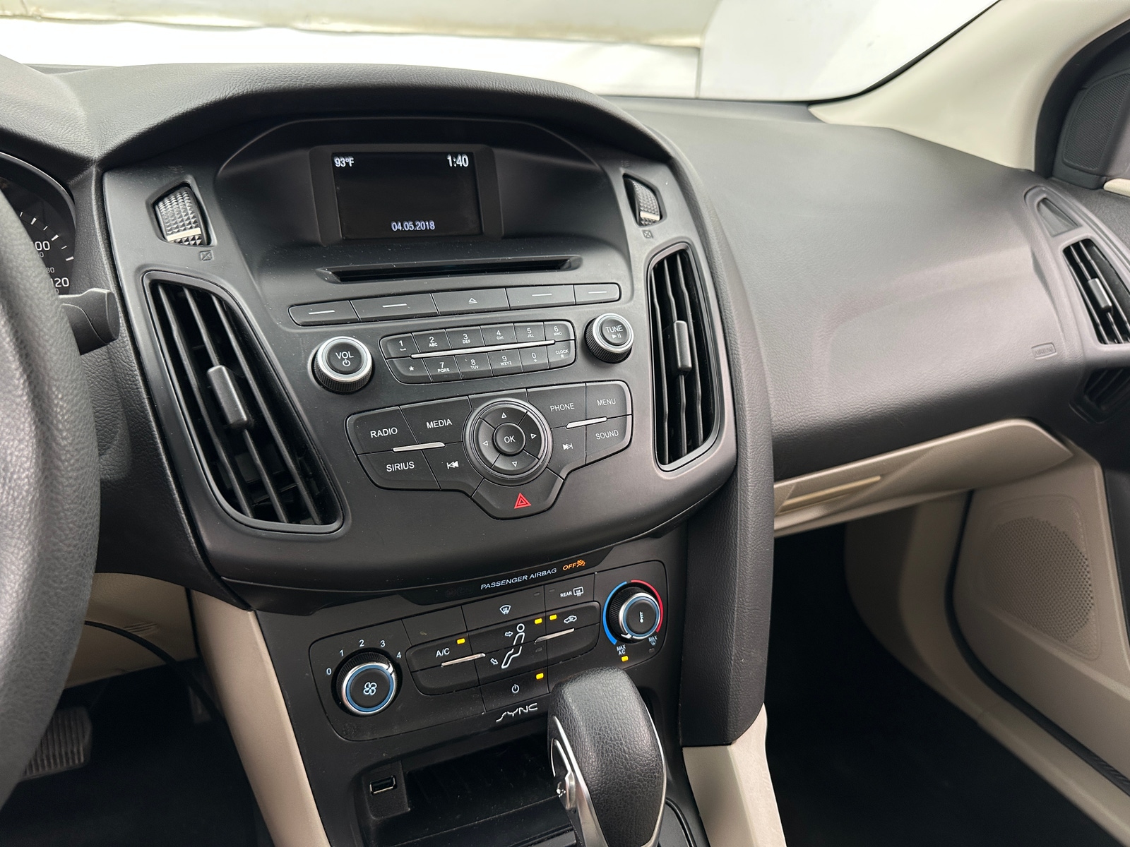 Thumbnail: 2017 Ford Focus - 4