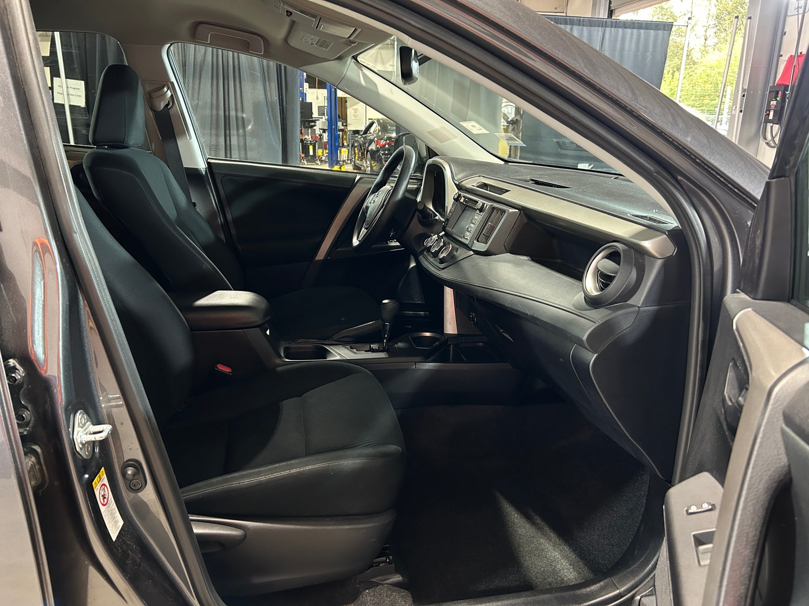 Thumbnail: 2016 Toyota RAV4 - 2