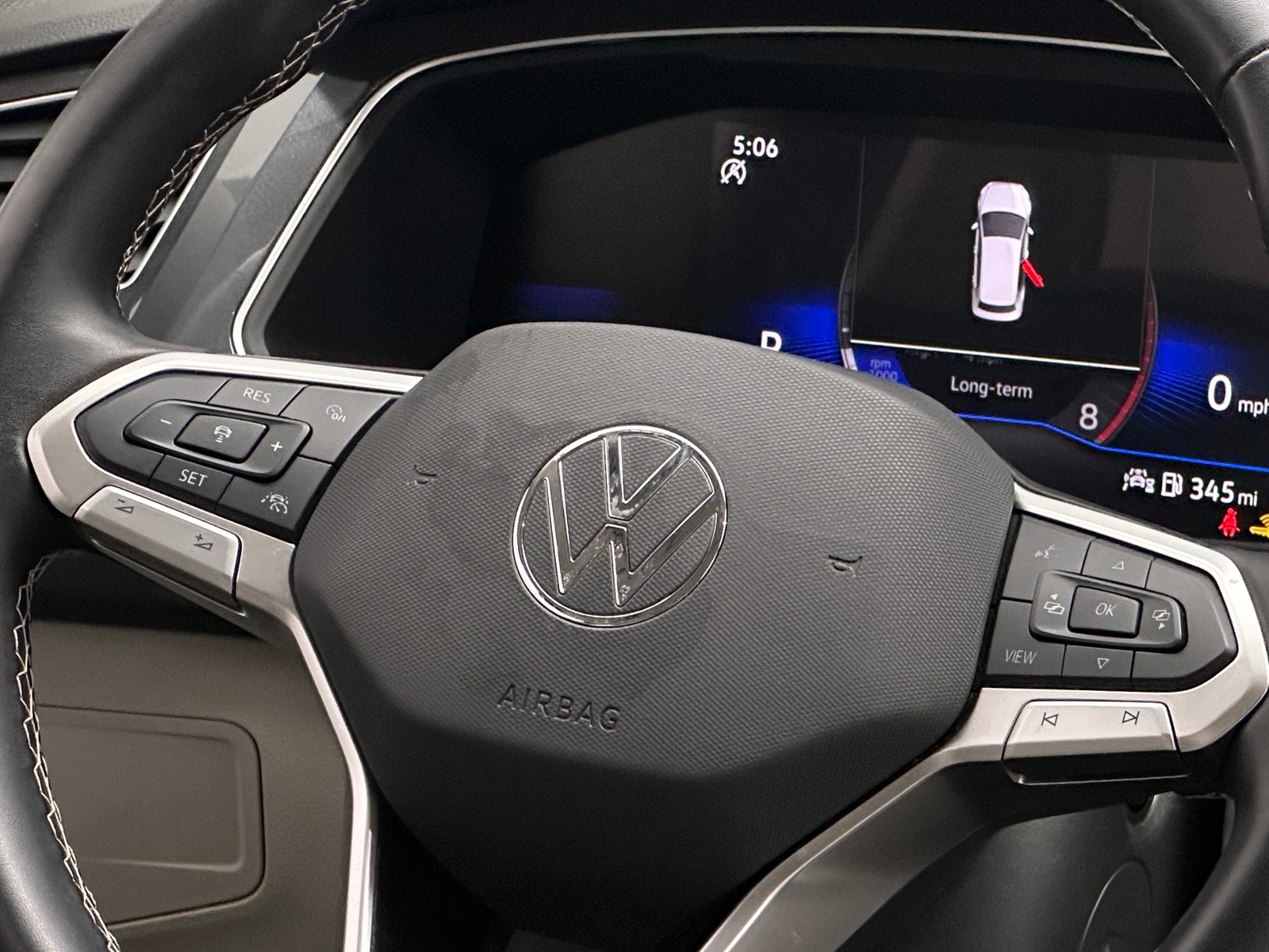 Thumbnail: 2024 Volkswagen Tiguan - 4