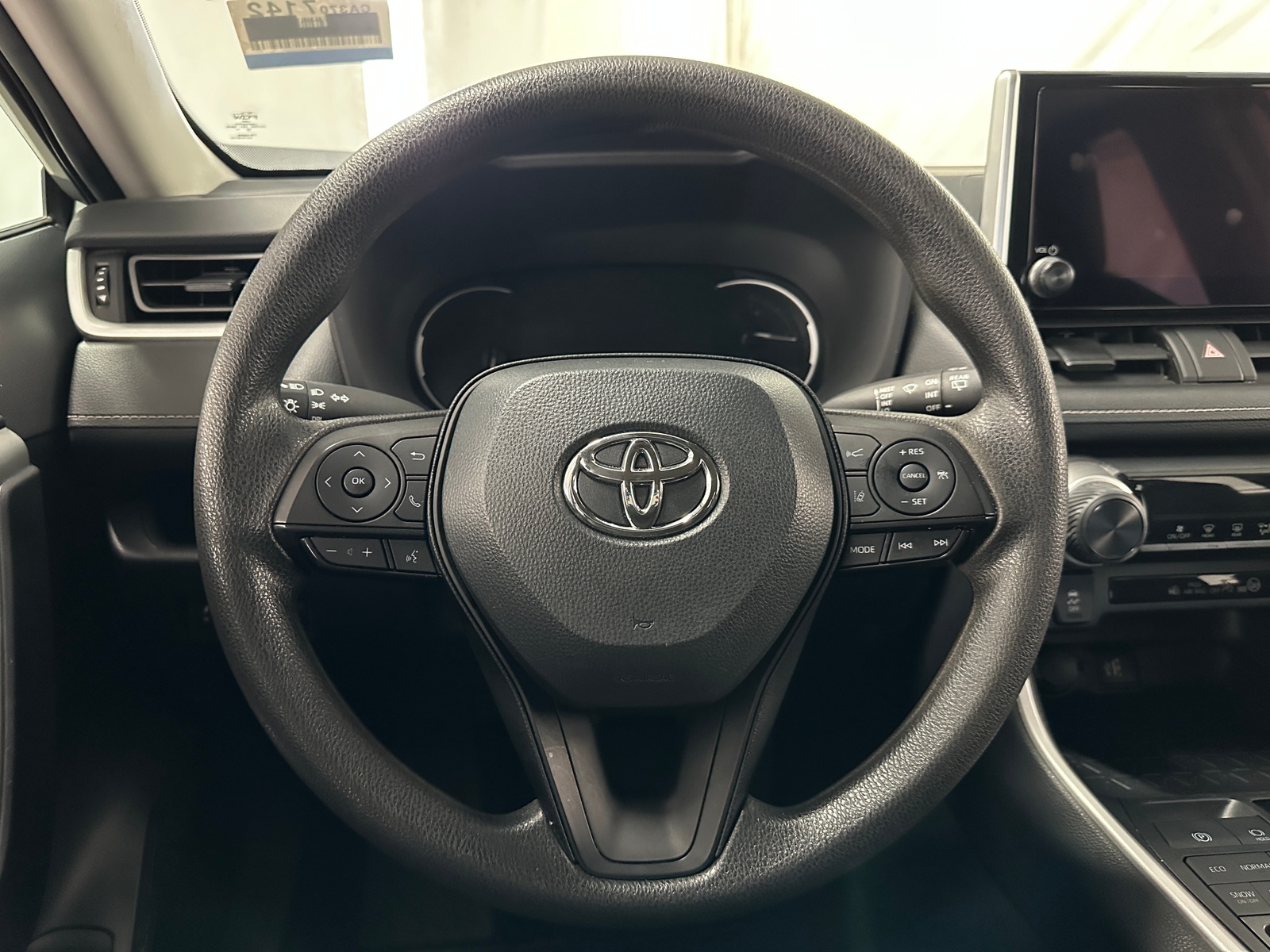 Thumbnail: 2024 Toyota RAV4 - 5