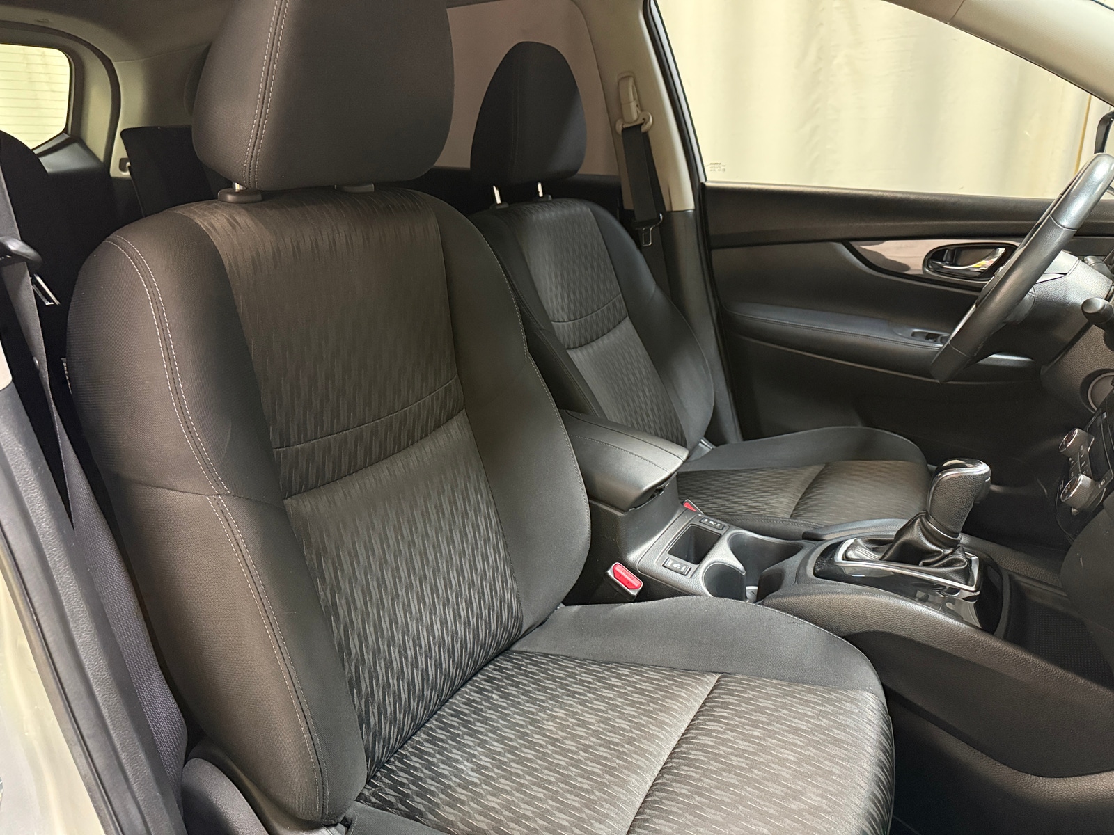 Thumbnail: 2018 Nissan Rogue - 2