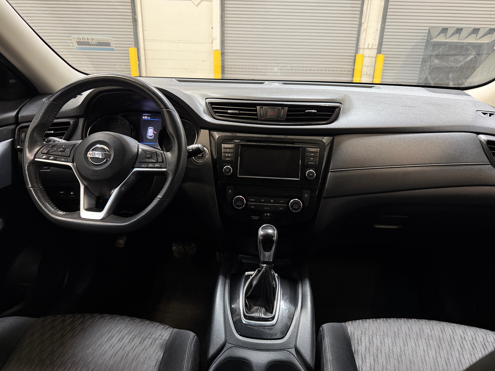 Thumbnail: 2018 Nissan Rogue - 3