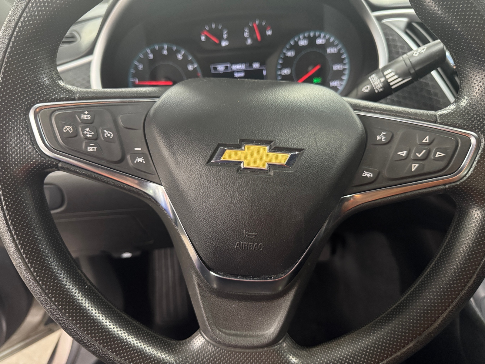 Thumbnail: 2023 Chevrolet Malibu - 5