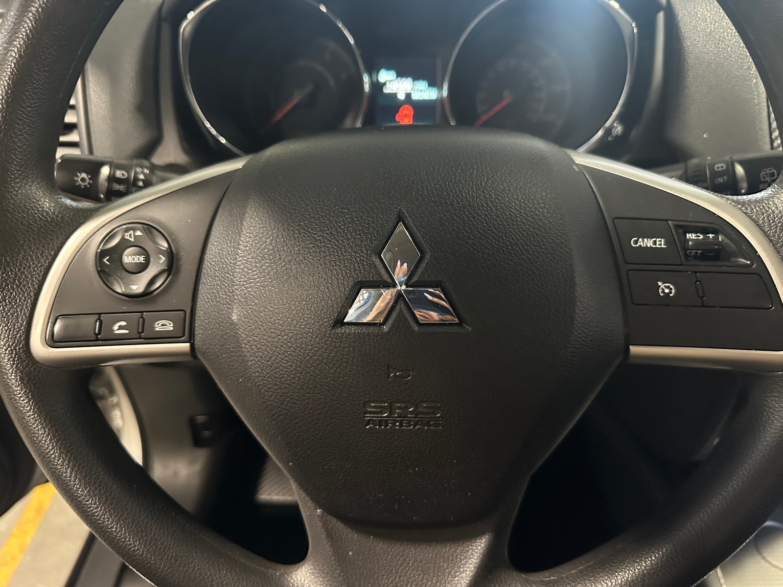 Thumbnail: 2020 Mitsubishi Outlander Sport - 5