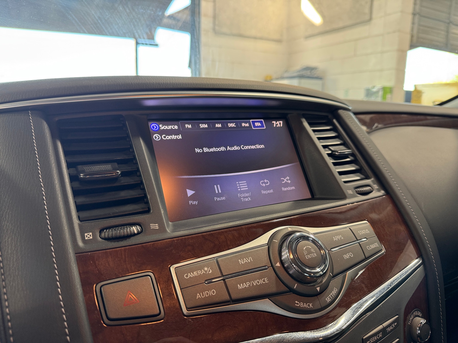 Thumbnail: 2018 INFINITI QX80 - 3