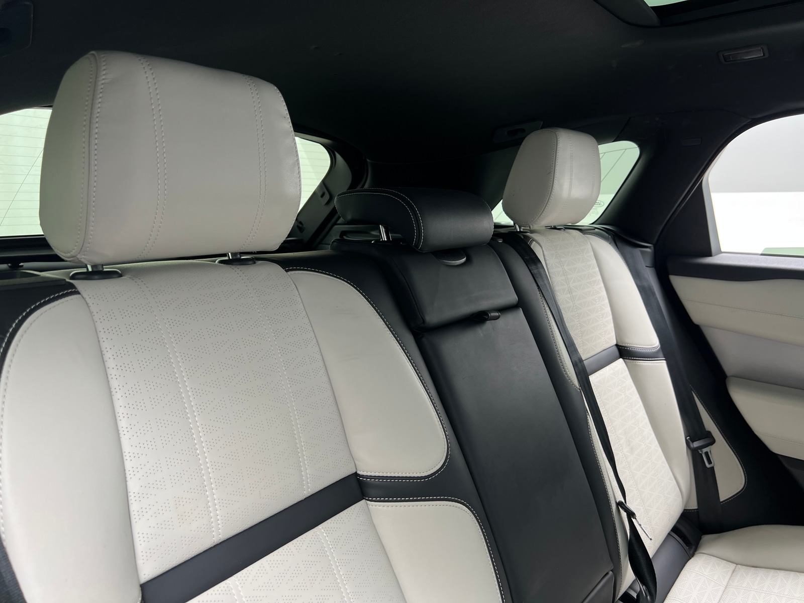 Thumbnail: 2019 Land Rover Range Rover Velar - 5