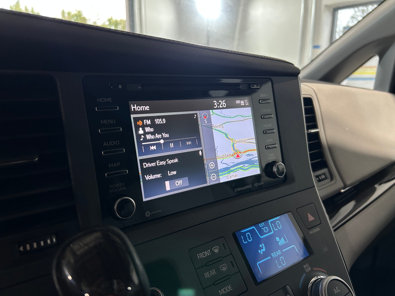 Thumbnail: 2018 Toyota Sienna - 3