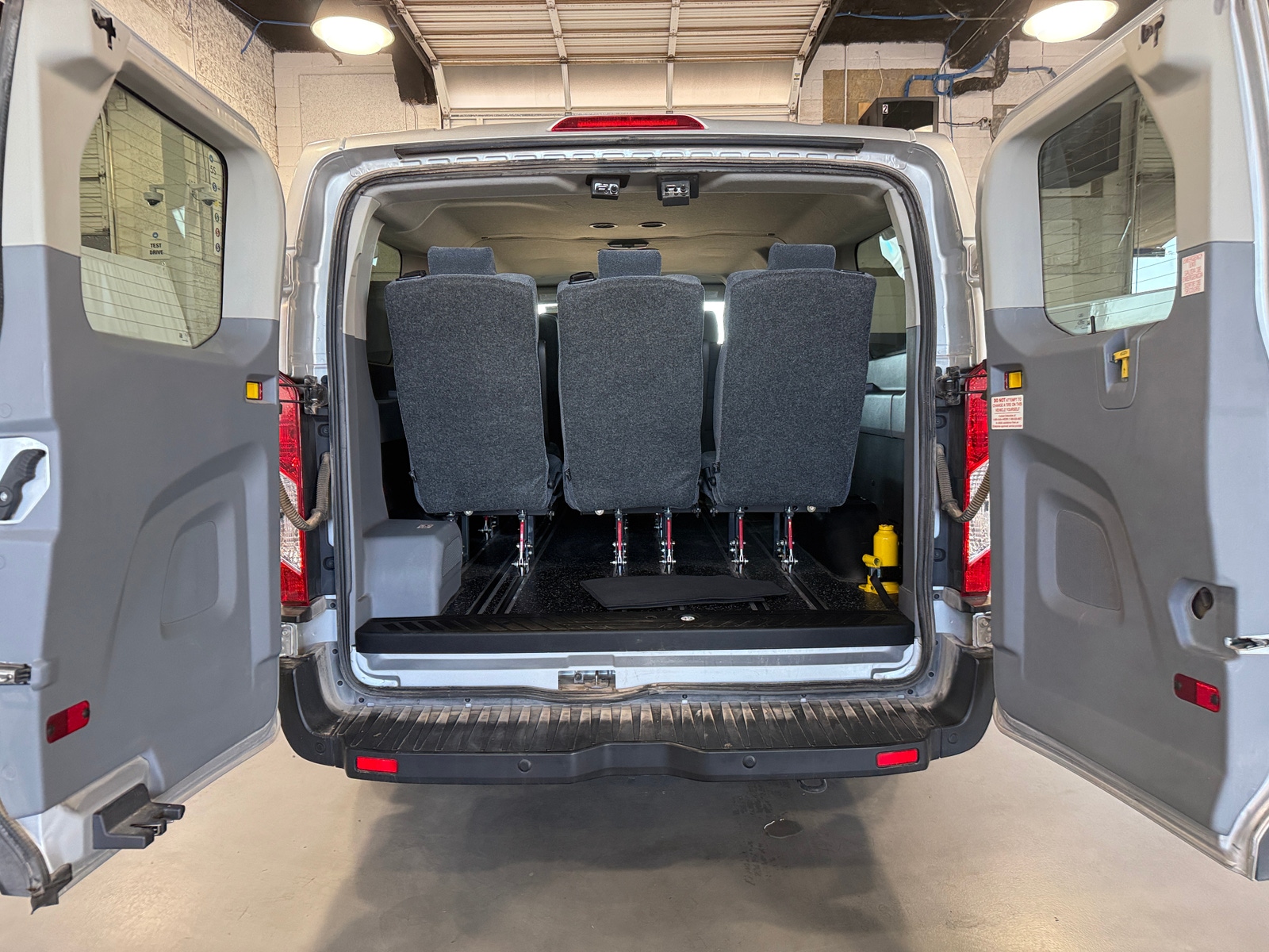 Thumbnail: 2019 Ford Transit Series - 7
