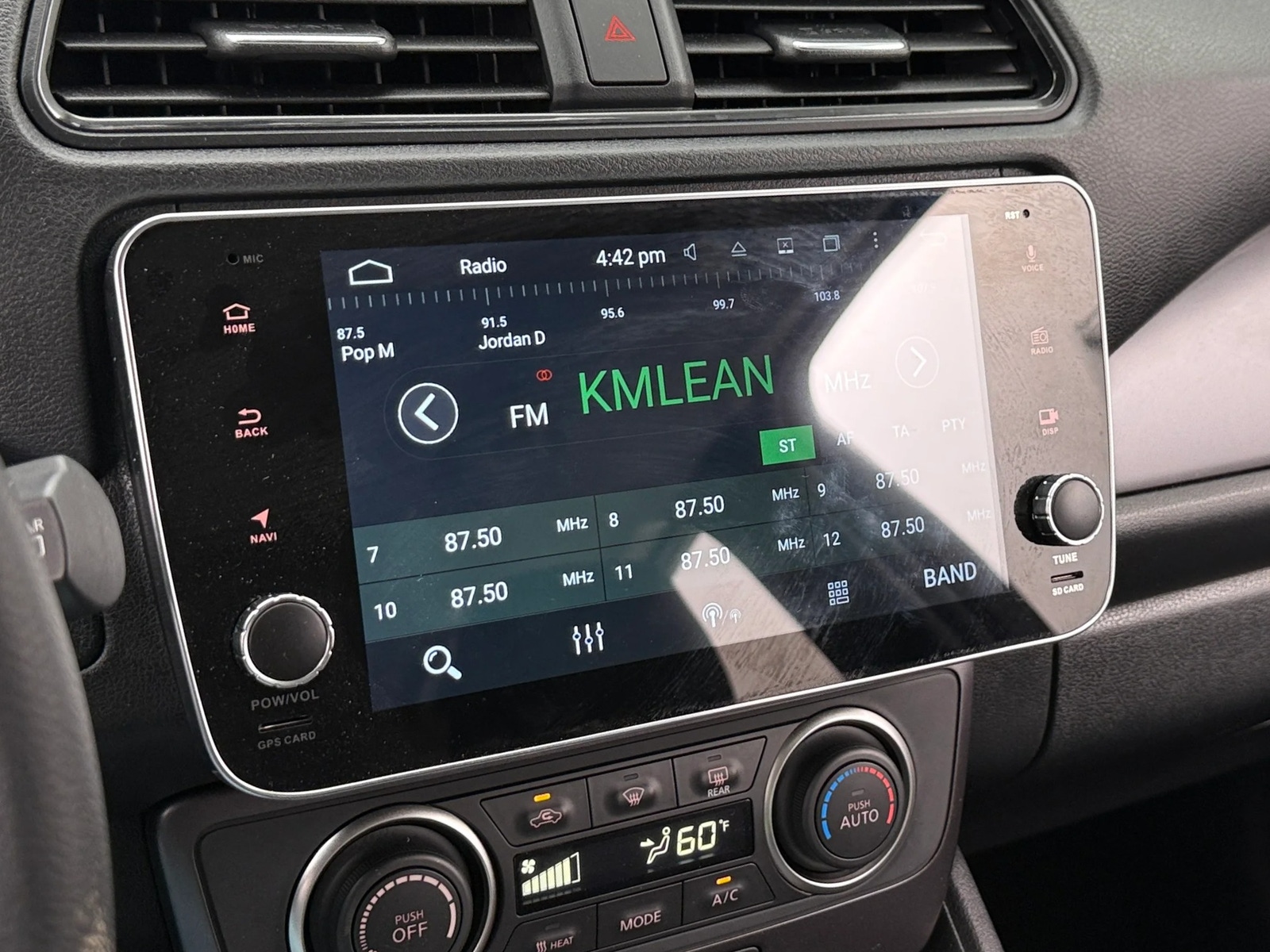 Thumbnail: 2019 Nissan Leaf - 4
