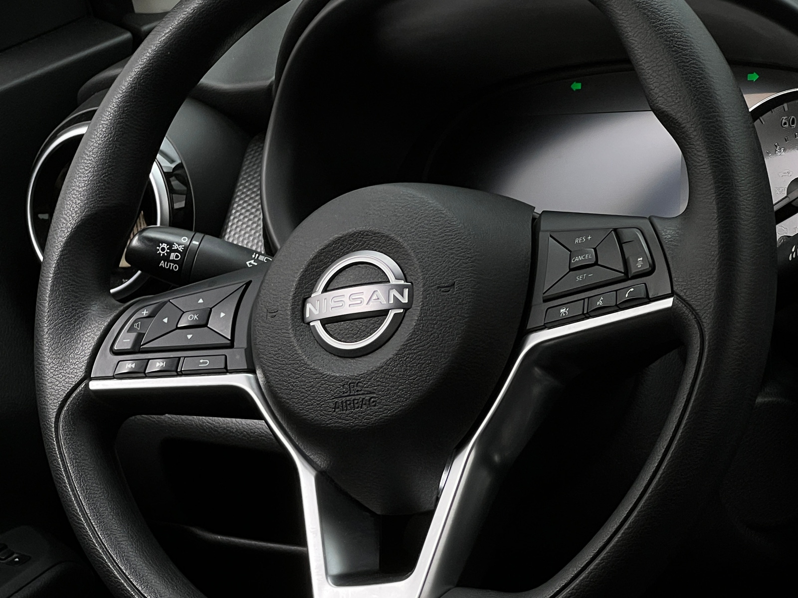 Thumbnail: 2023 Nissan Kicks - 5