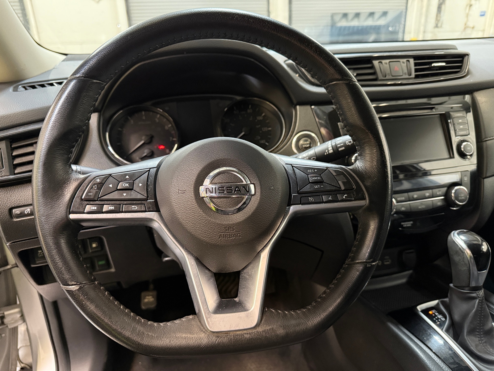 Thumbnail: 2018 Nissan Rogue - 5