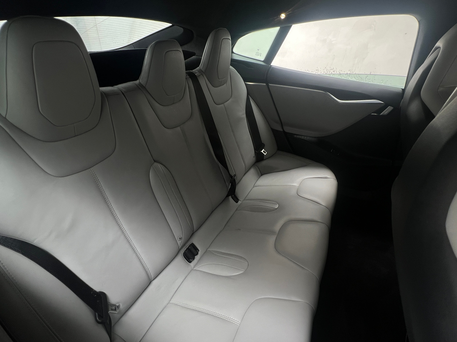 Thumbnail: 2016 Tesla Model S - 5
