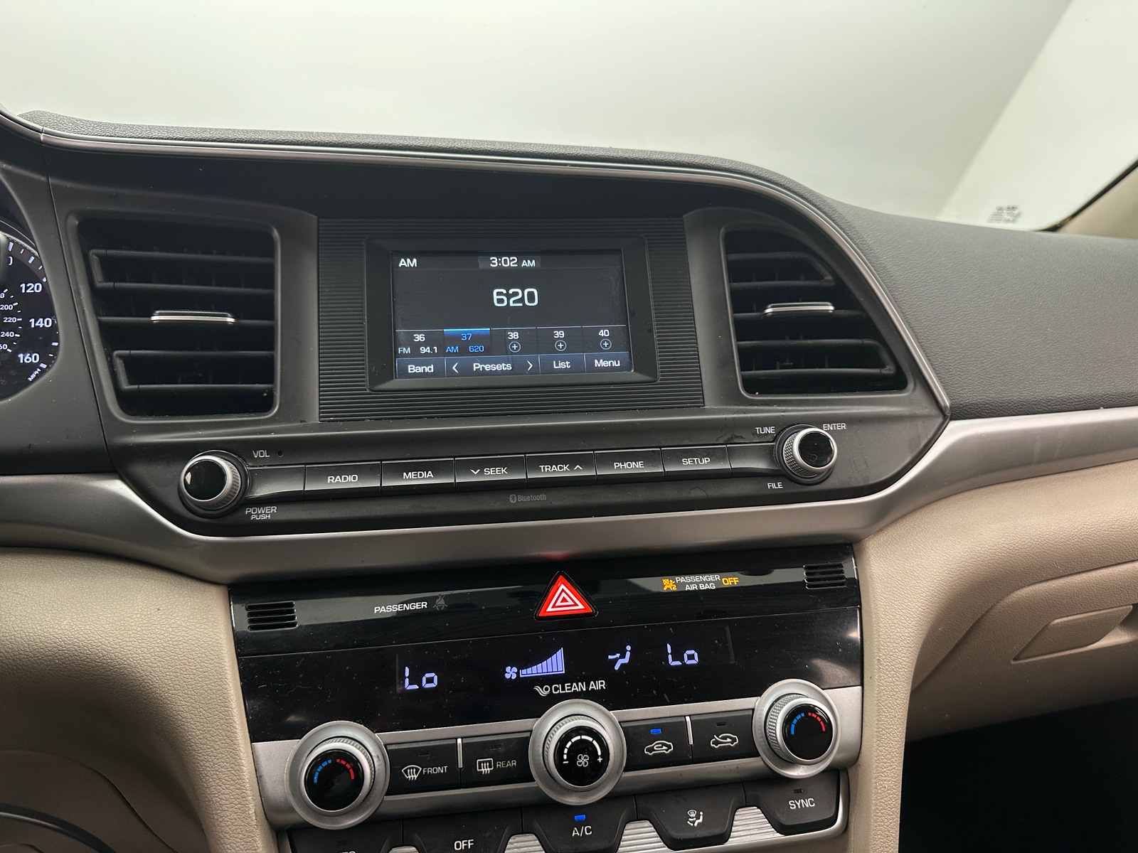Thumbnail: 2020 Hyundai Elantra - 4