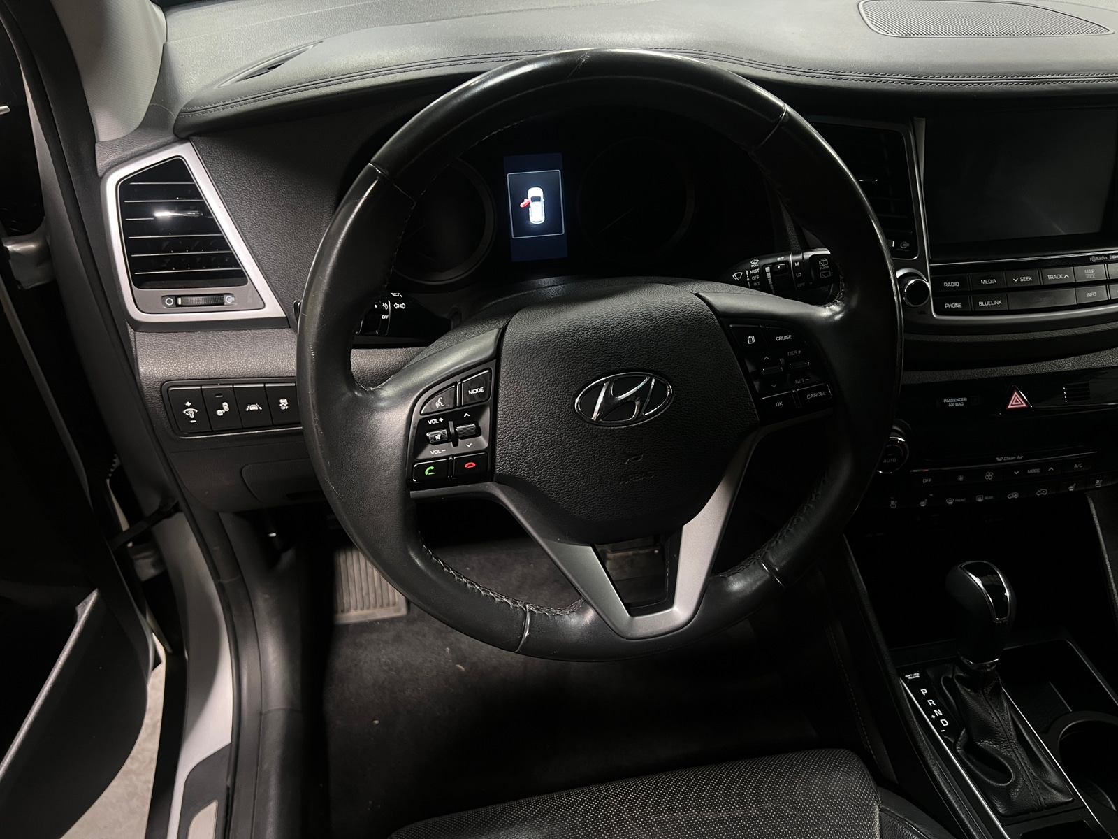 Thumbnail: 2016 Hyundai Tucson - 4