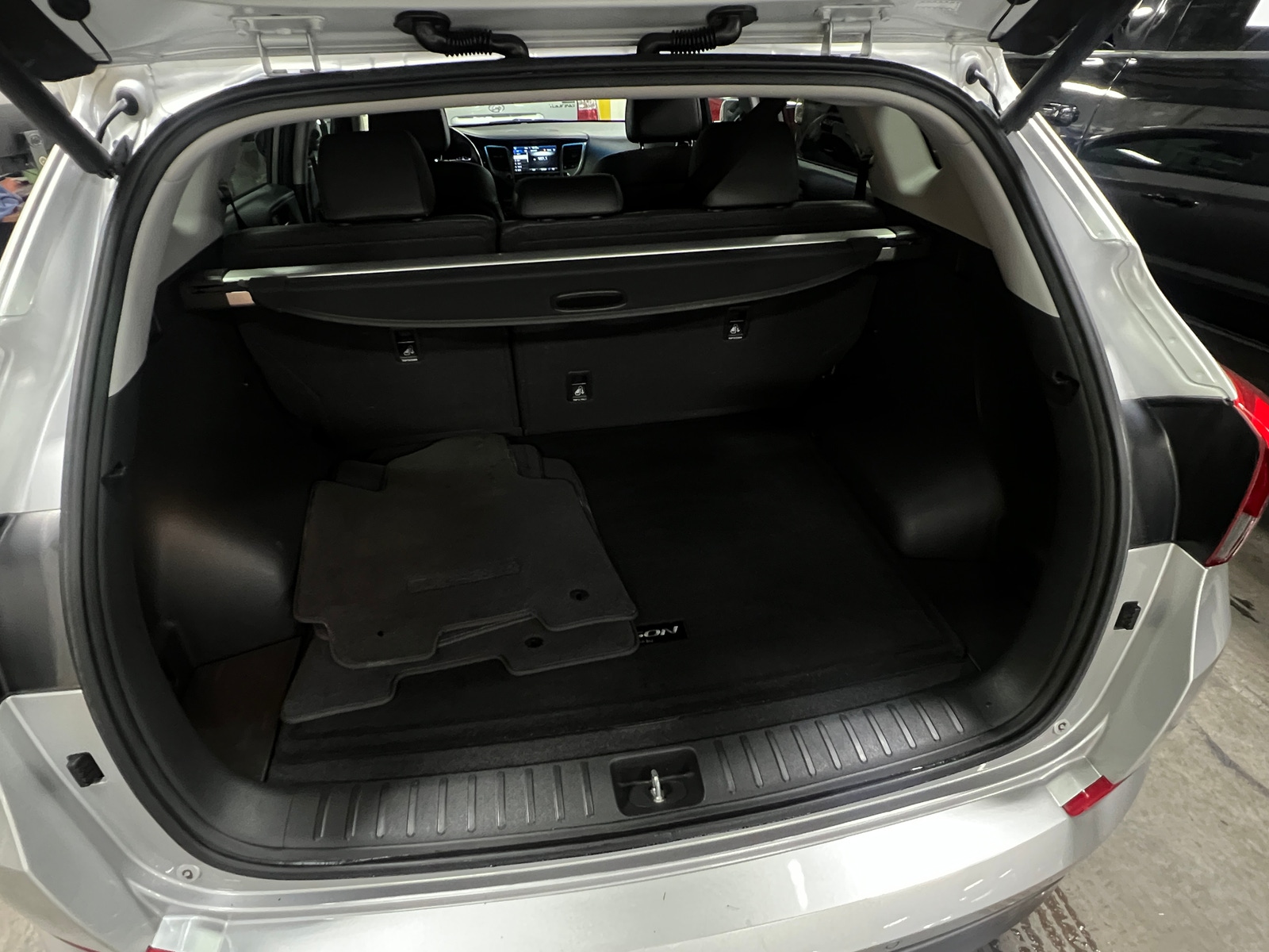 Thumbnail: 2016 Hyundai Tucson - 6