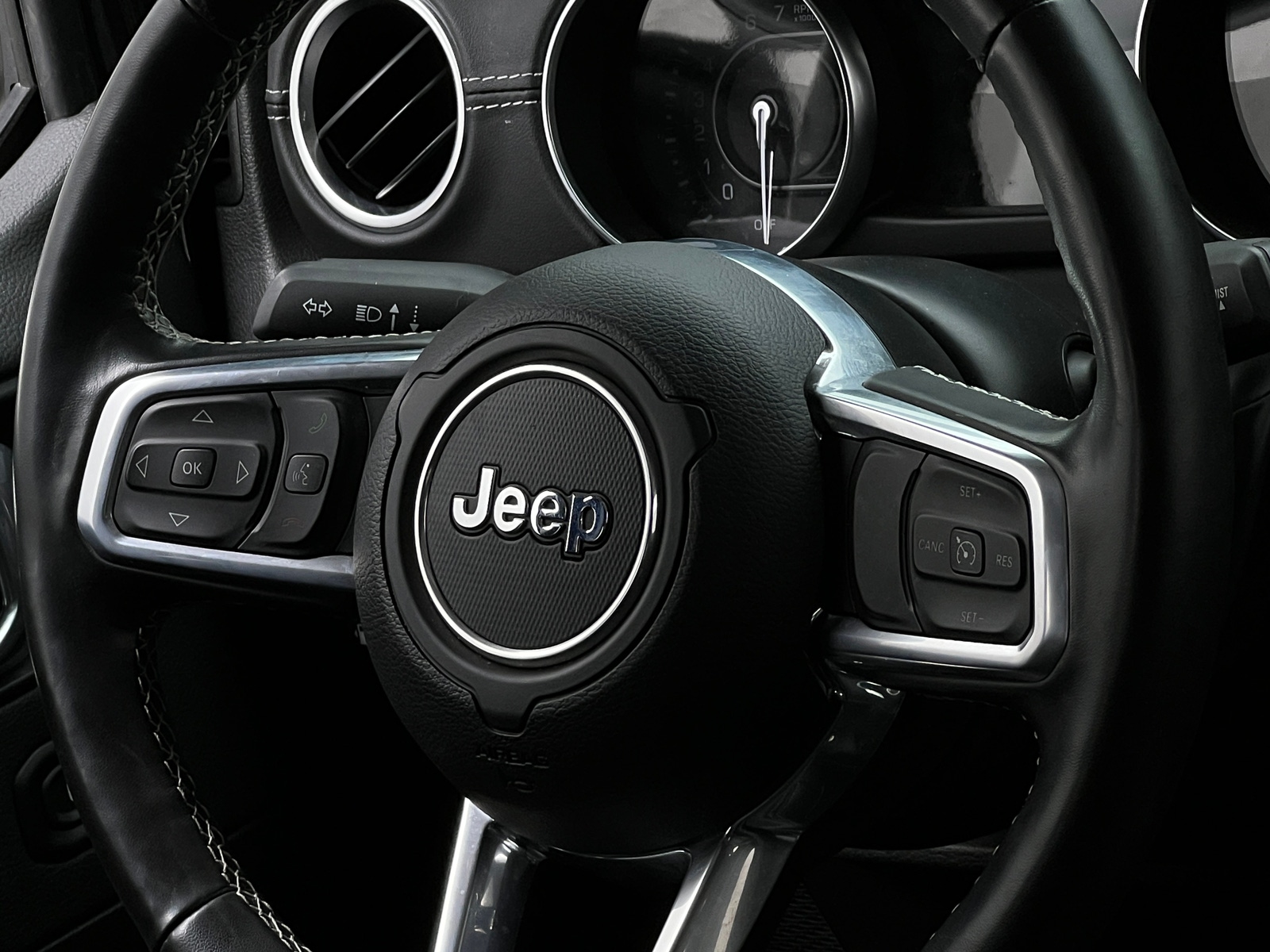 Thumbnail: 2022 Jeep Wrangler - 4