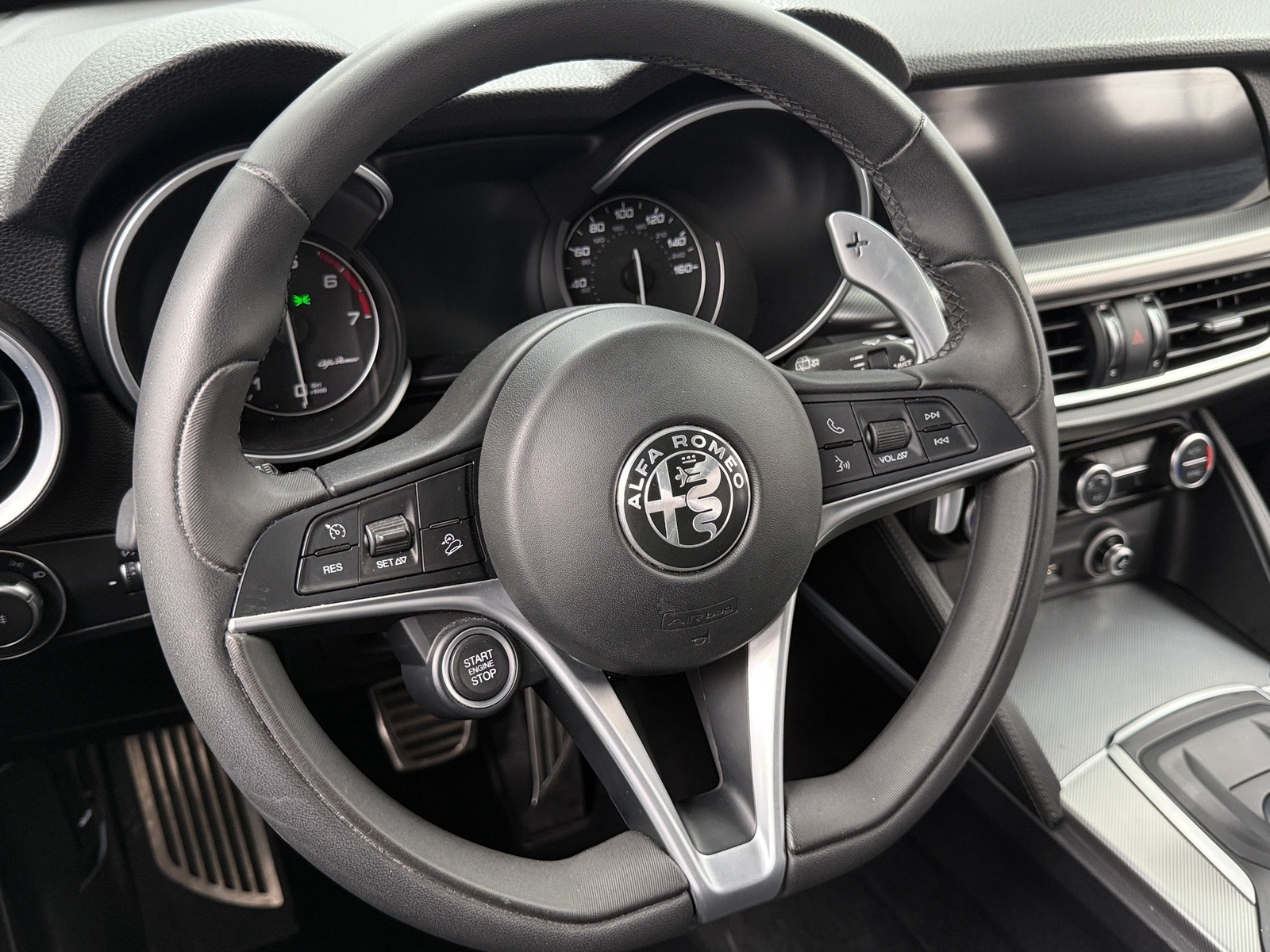 Thumbnail: 2019 Alfa Romeo Stelvio - 5