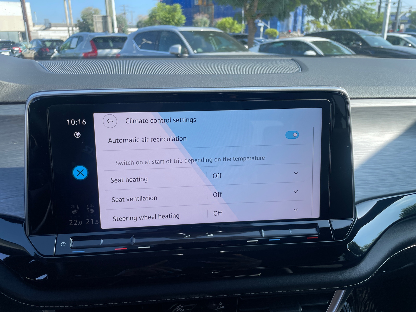 Thumbnail: 2025 Volkswagen Atlas - 4