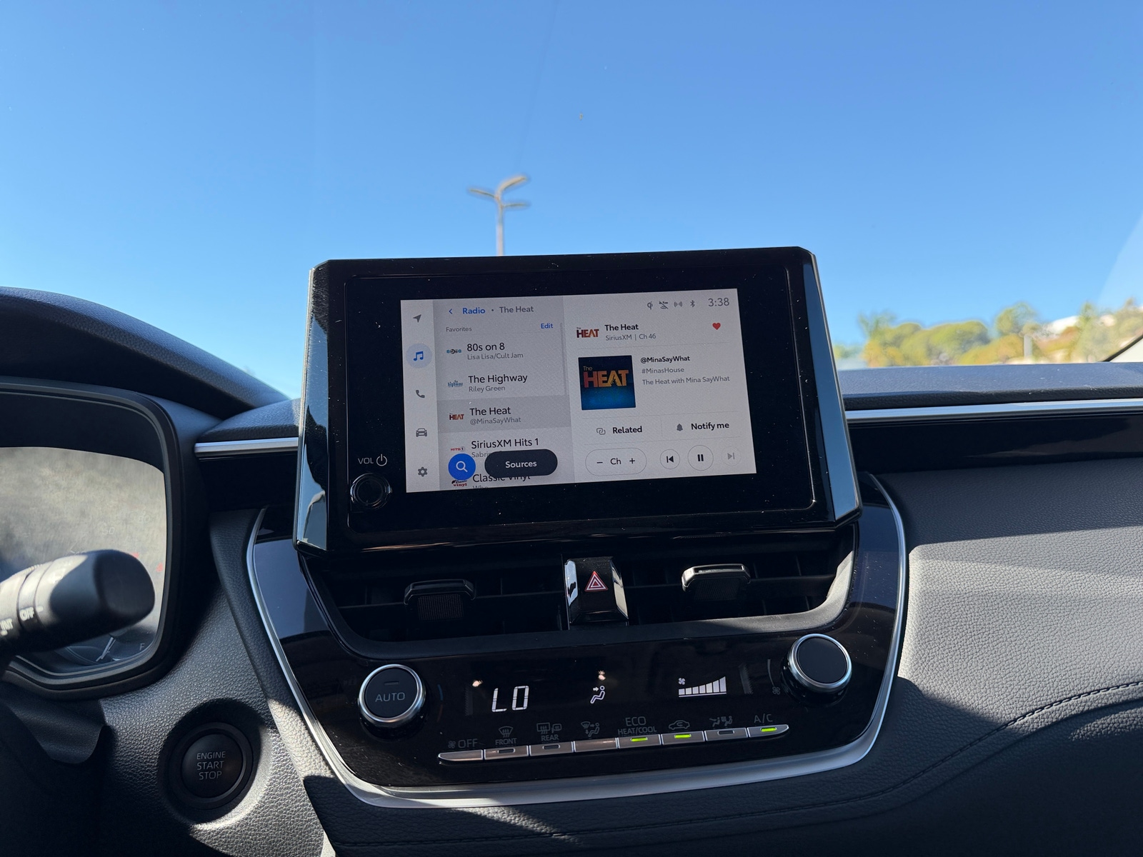 Thumbnail: 2025 Toyota Corolla Cross - 4