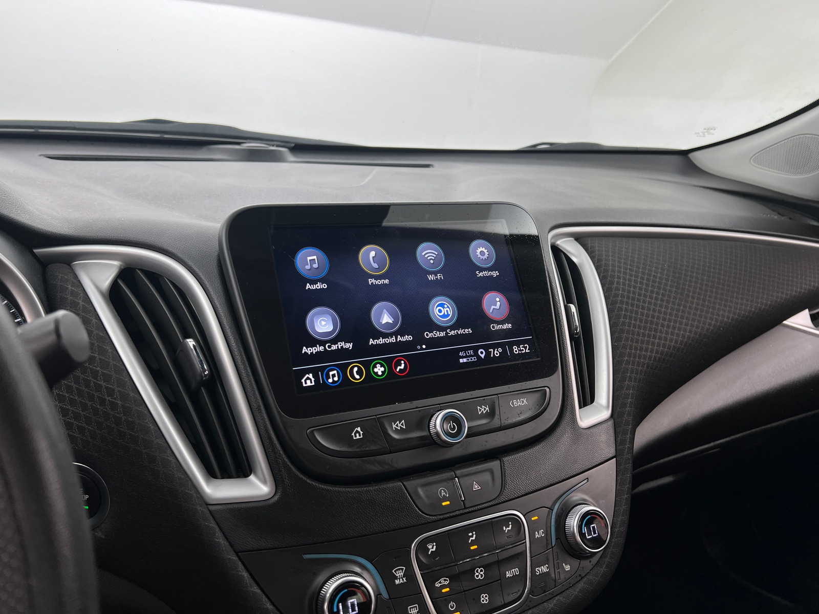 Thumbnail: 2024 Chevrolet Malibu - 4