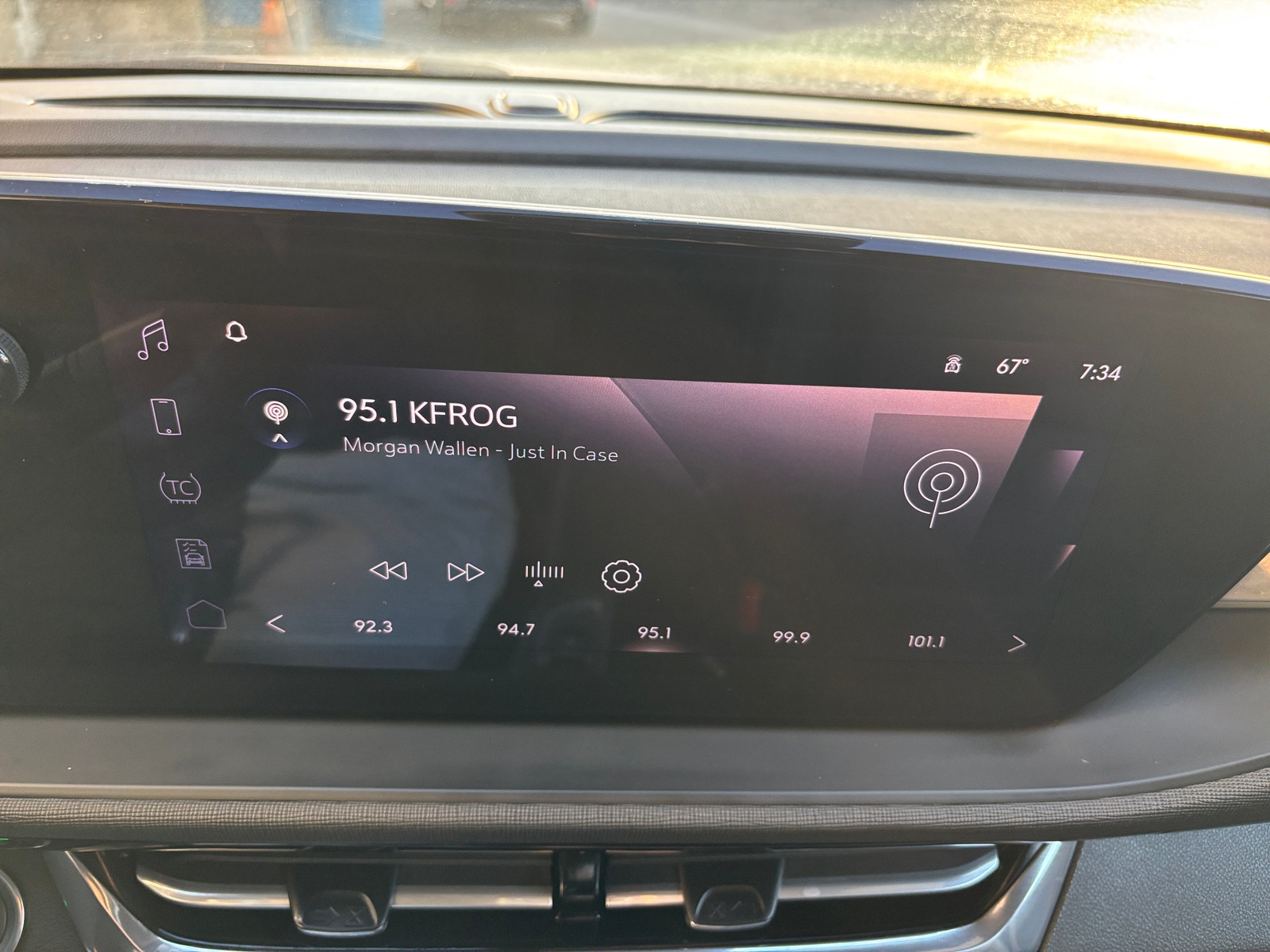 Thumbnail: 2025 Buick Envista - 3