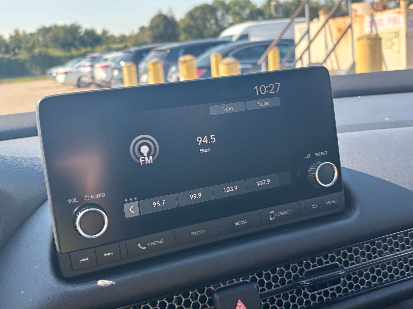 Thumbnail: 2025 Honda HR-V - 4