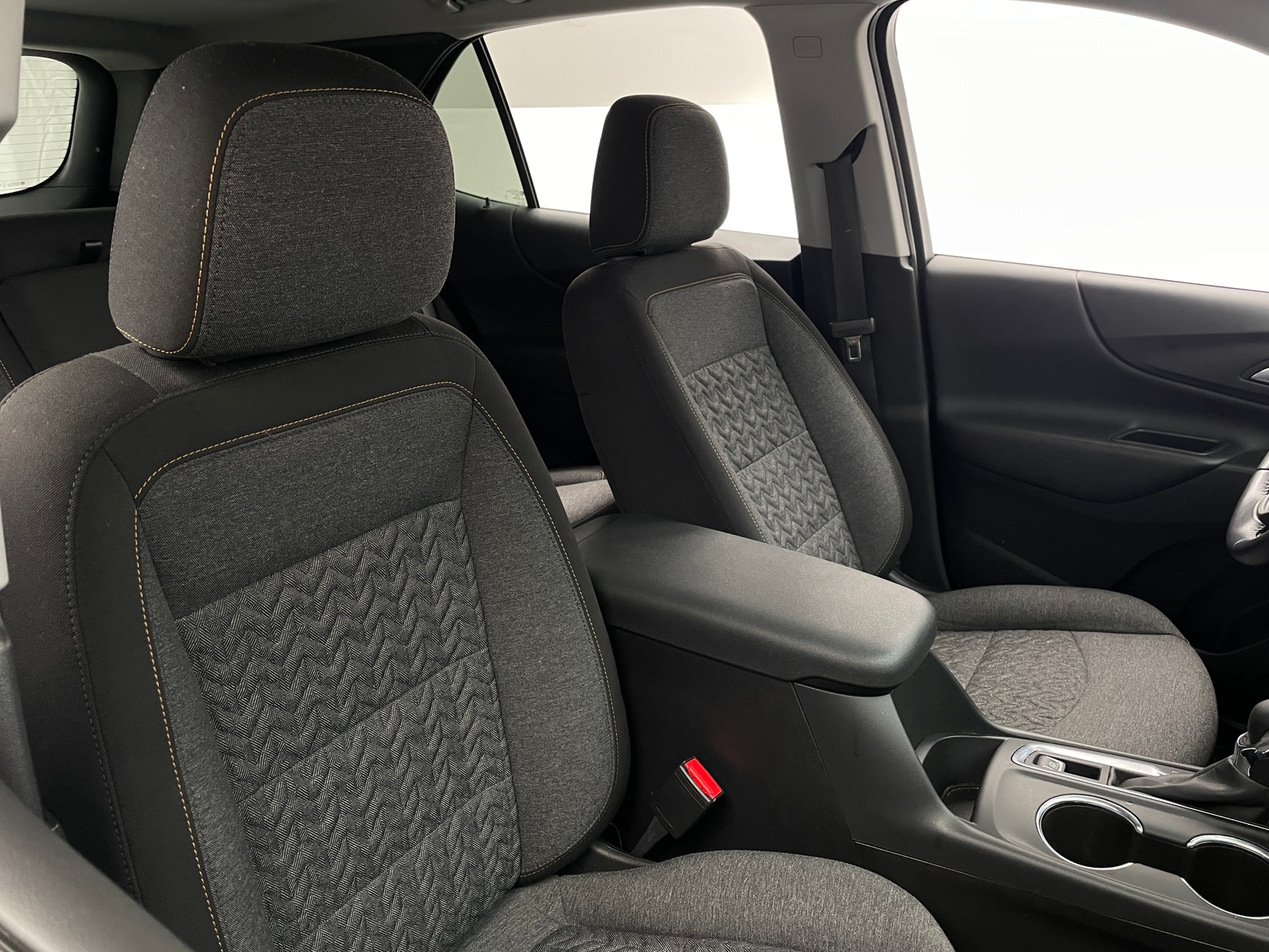 Thumbnail: 2022 Chevrolet Equinox - 2