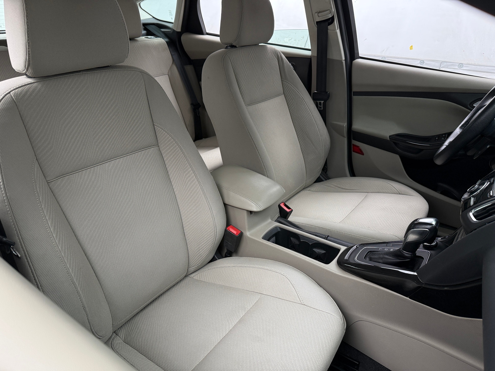 Thumbnail: 2016 Ford Focus - 2