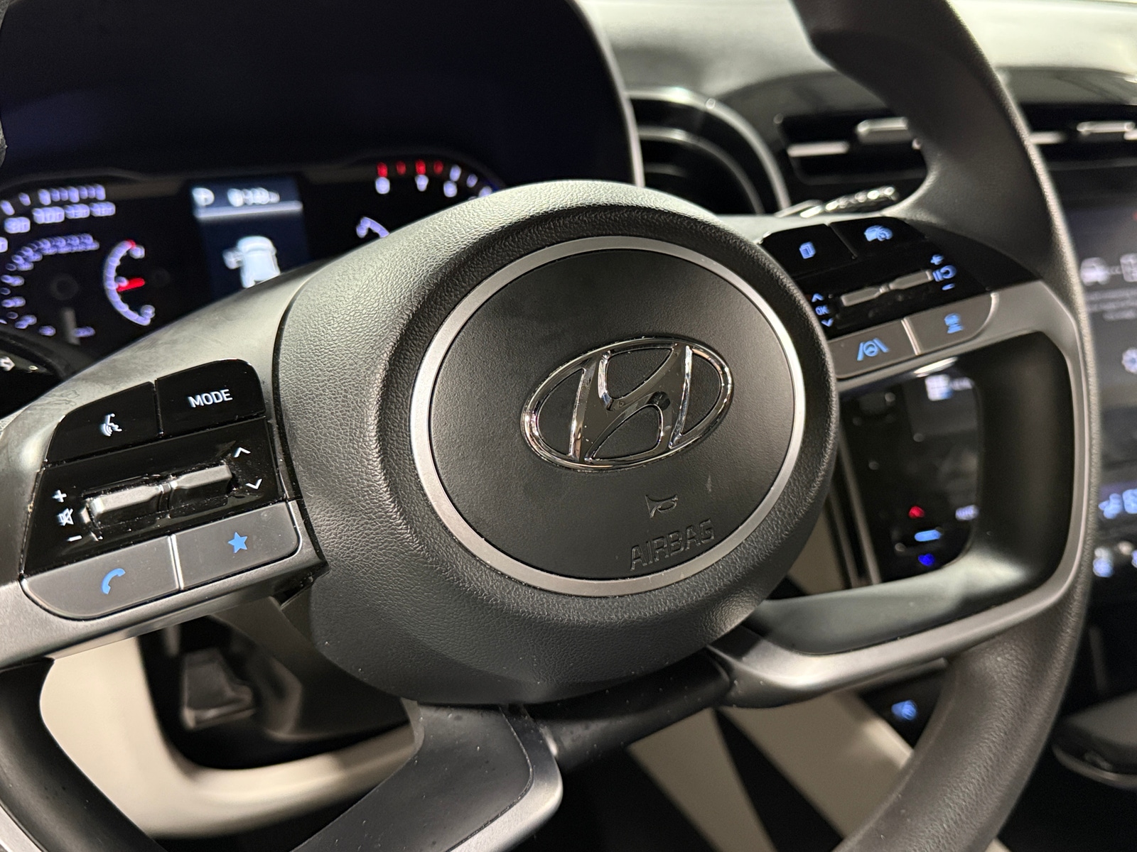 Thumbnail: 2024 Hyundai Tucson - 5