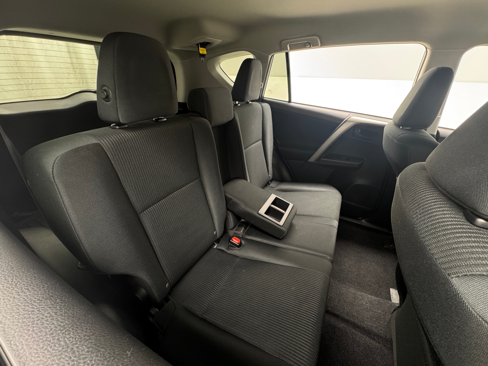 Thumbnail: 2018 Toyota RAV4 - 6