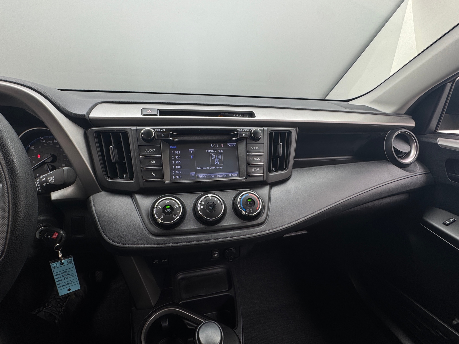 Thumbnail: 2018 Toyota RAV4 - 4