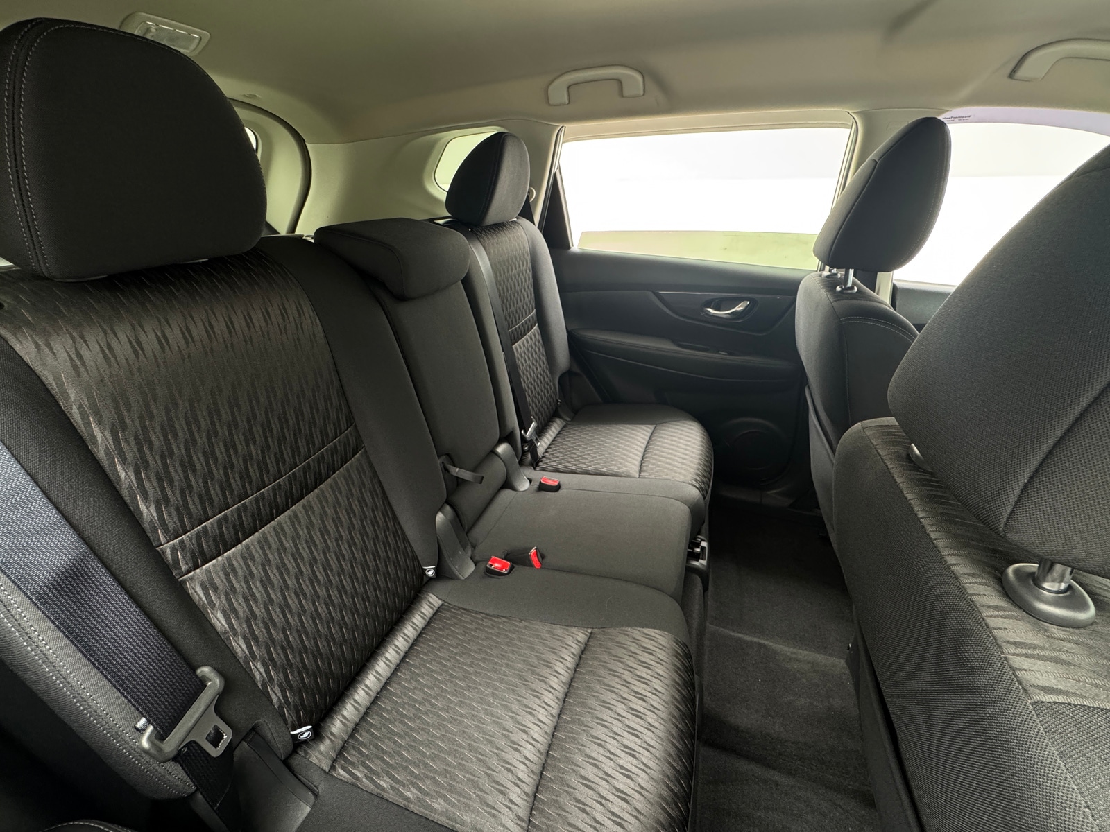 Thumbnail: 2017 Nissan Rogue - 6