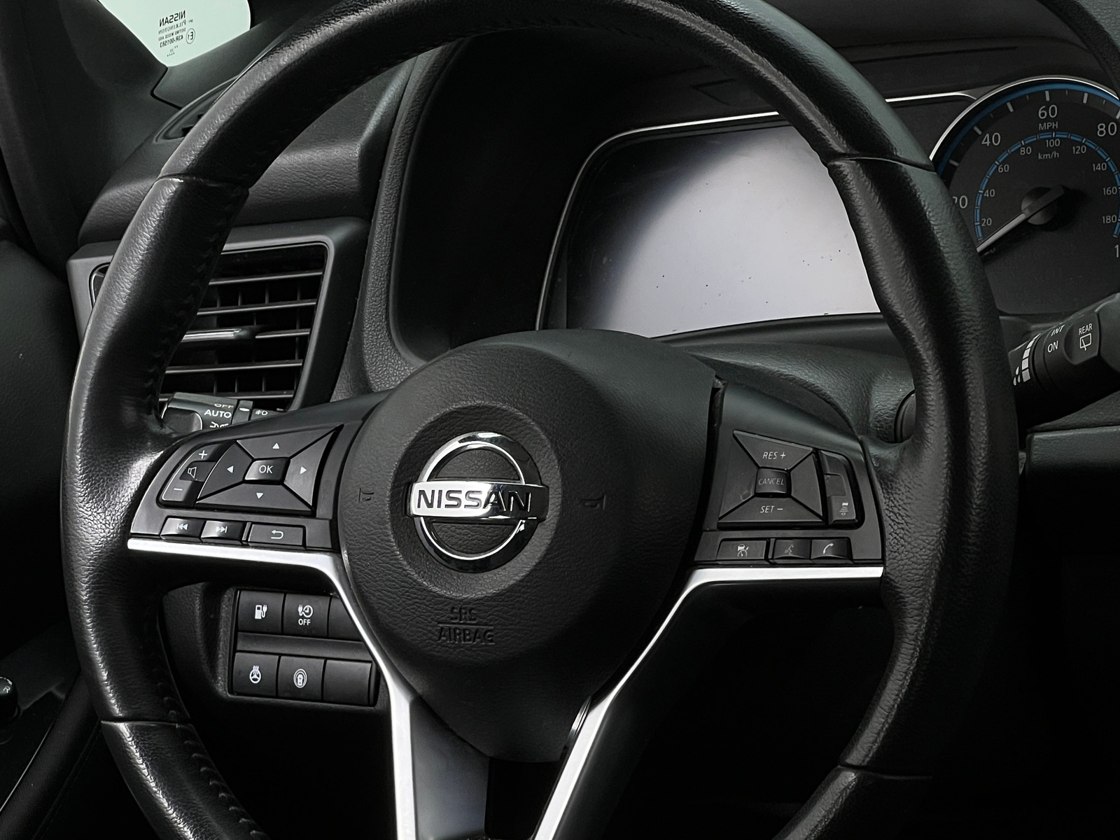 Thumbnail: 2021 Nissan Leaf - 5