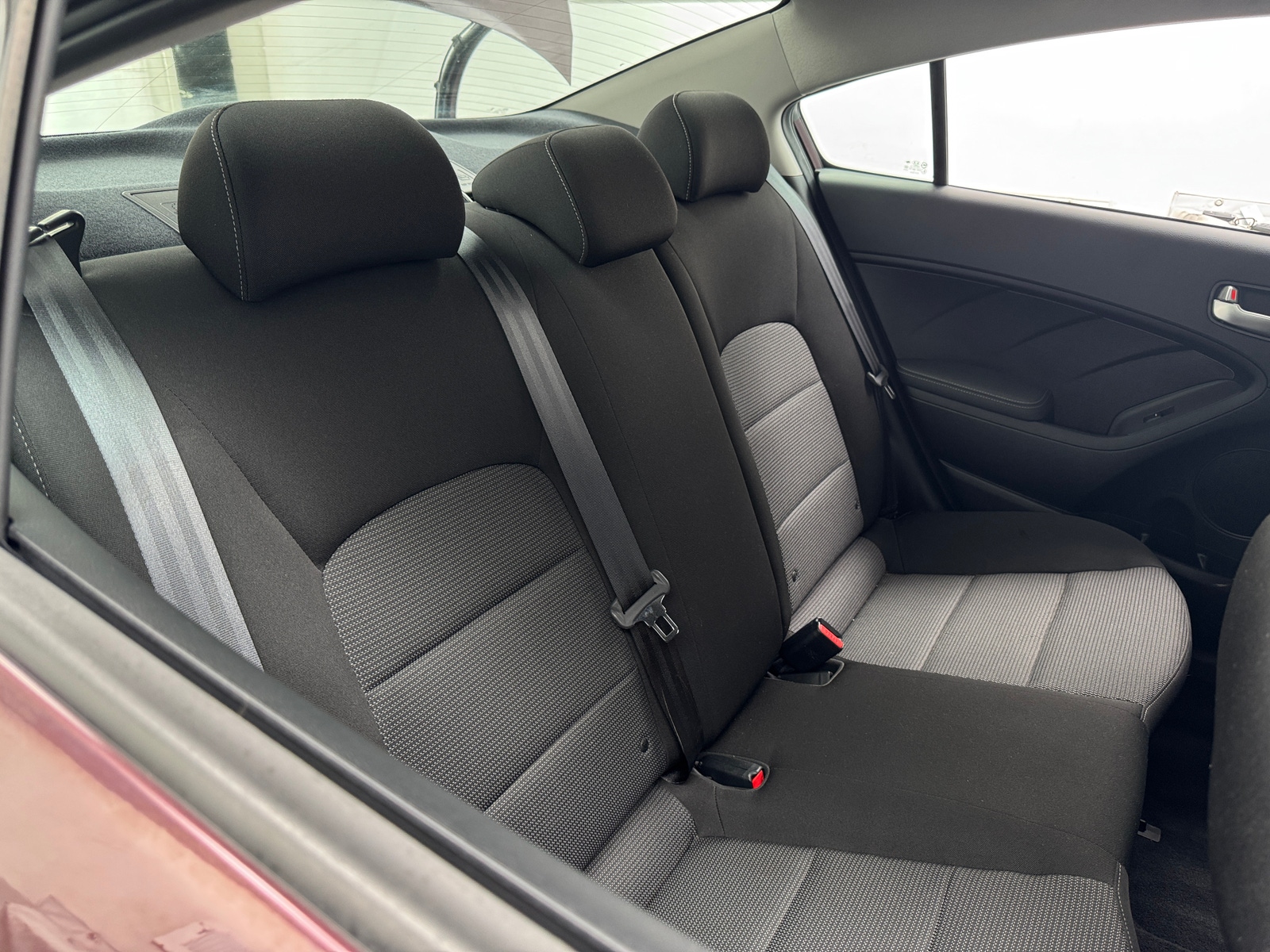 Thumbnail: 2018 Kia Forte - 6