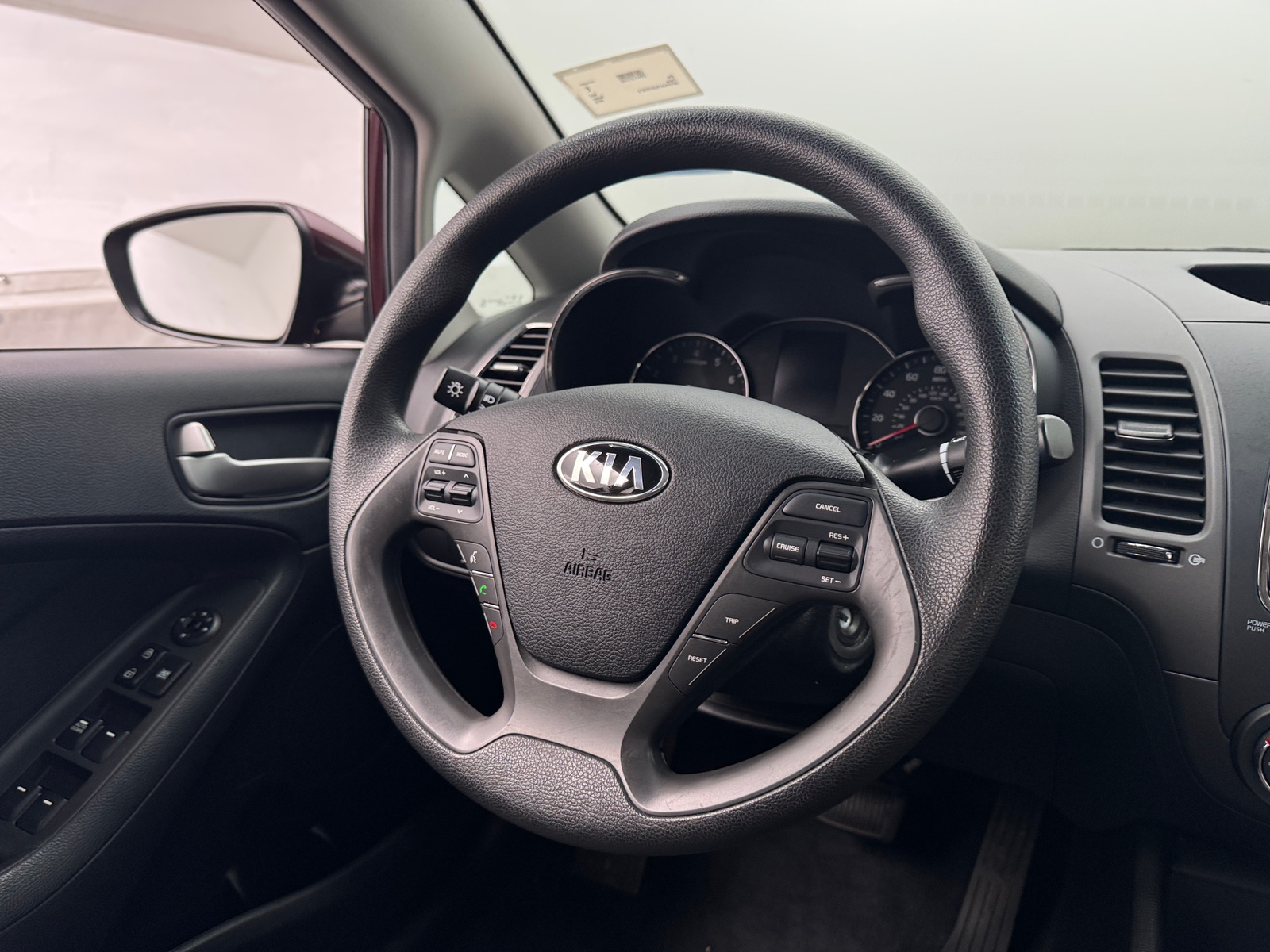 Thumbnail: 2018 Kia Forte - 5