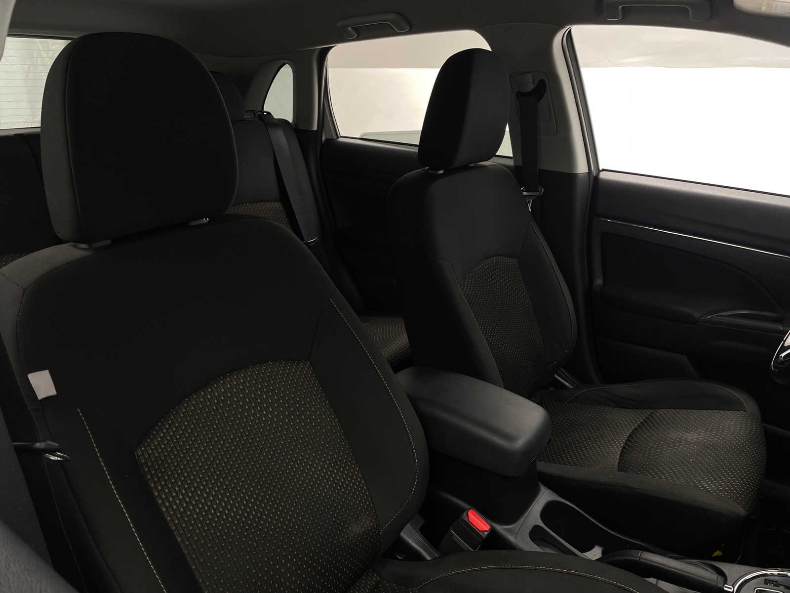 Thumbnail: 2016 Mitsubishi Outlander Sport - 2