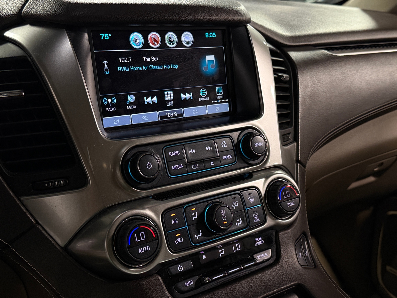 Thumbnail: 2017 Chevrolet Tahoe - 3