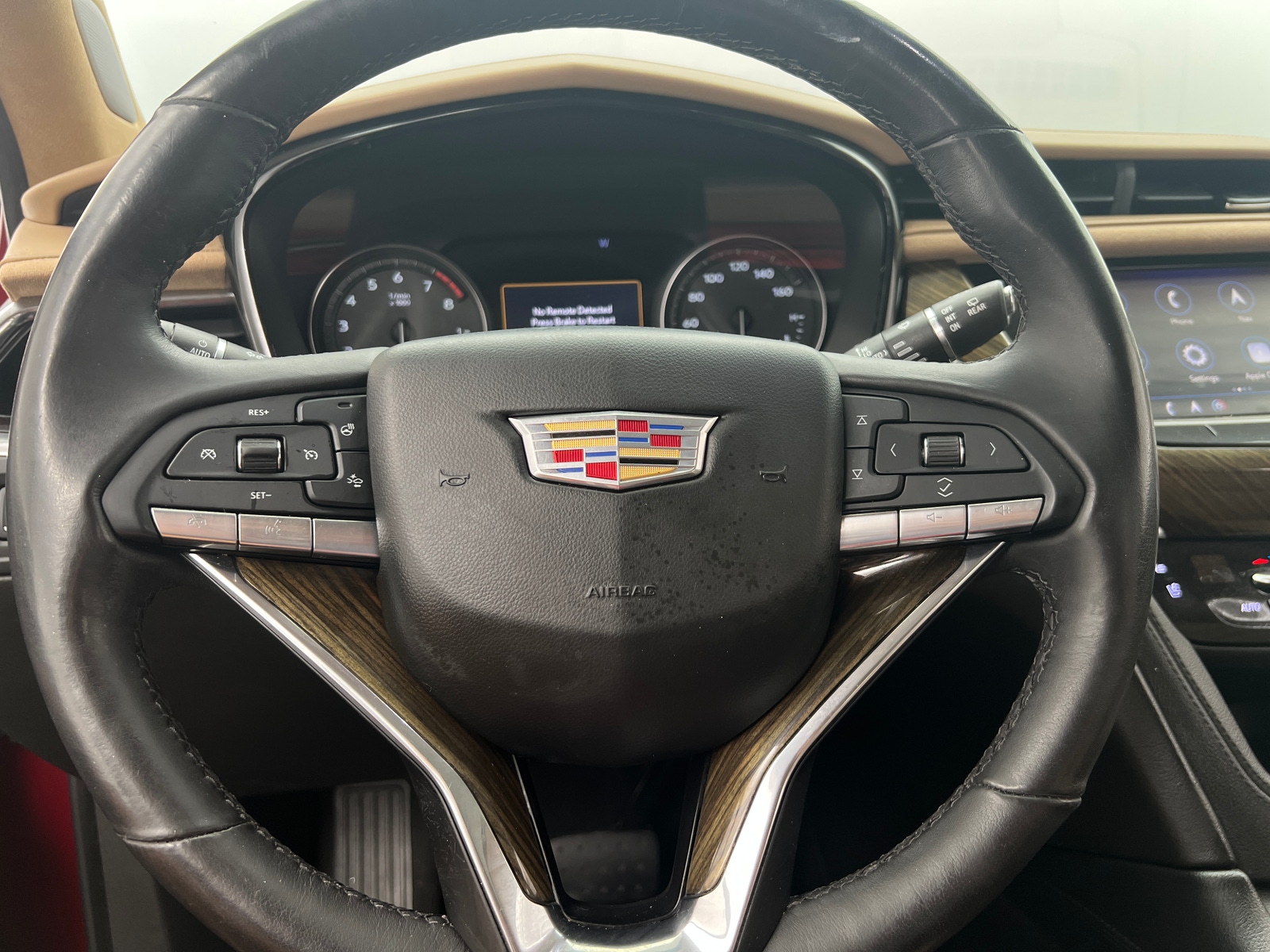 Thumbnail: 2020 Cadillac XT6 - 4