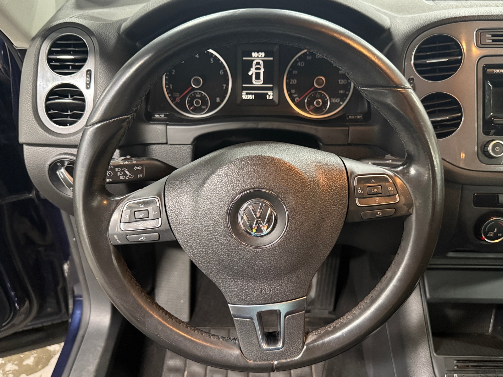 Thumbnail: 2013 Volkswagen Tiguan - 5